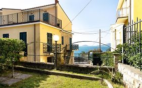 Apartments Tellaro